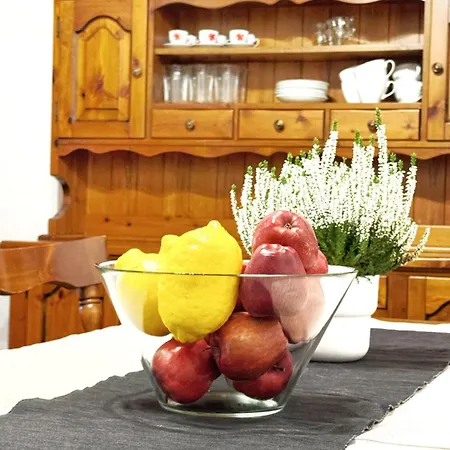 Holiday home Casa Degli Albicocchi - Near Venice - Whole House With Garden And Free Prkg