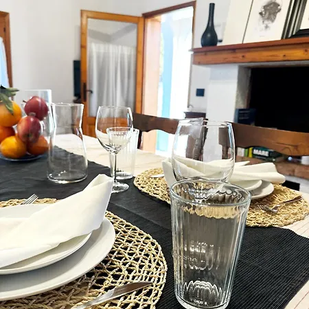 Holiday home Casa Degli Albicocchi - Near Venice - Whole House With Garden And Free Prkg